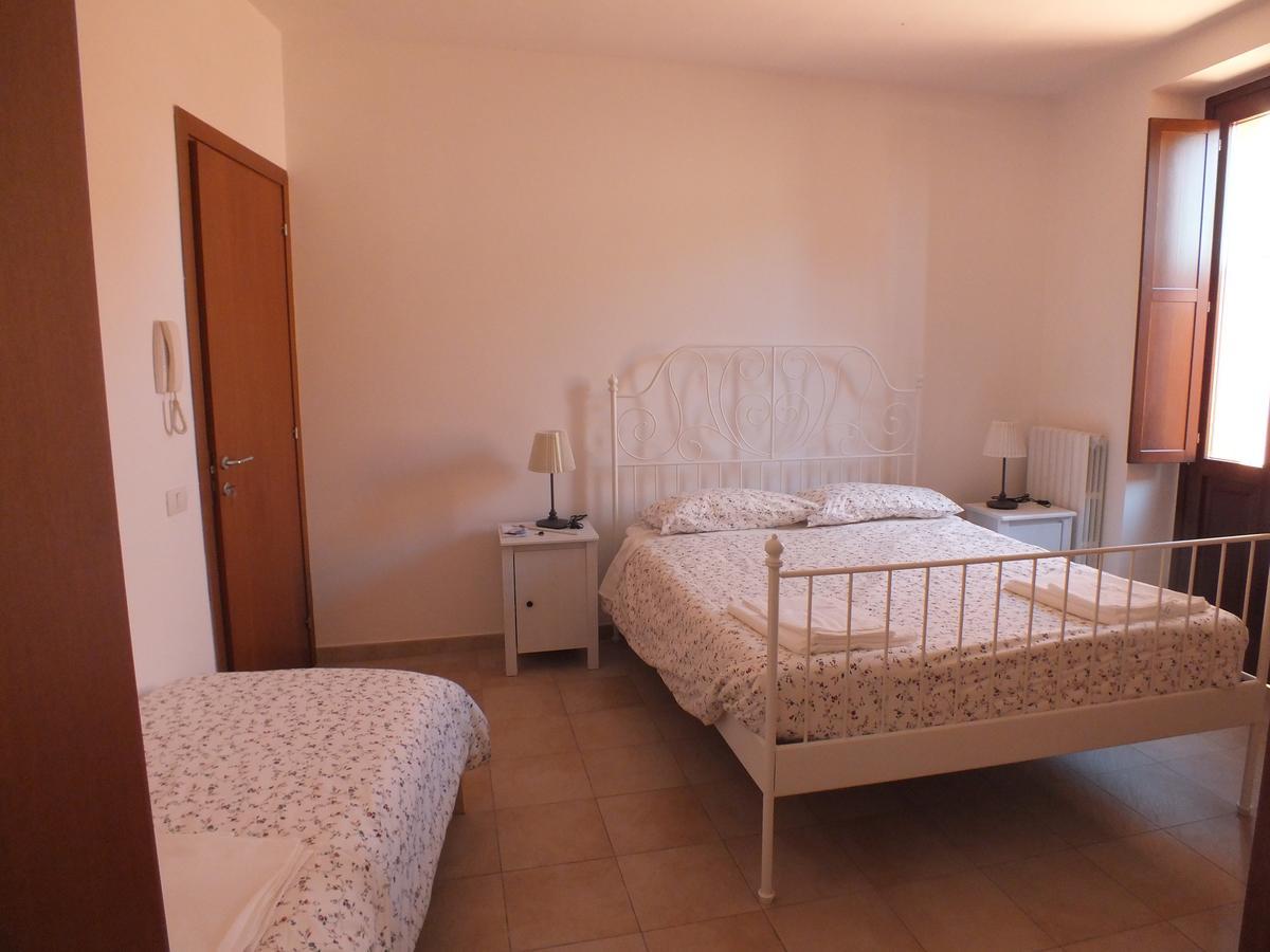 Il Torrione Bed & Breakfast Iesi Luaran gambar